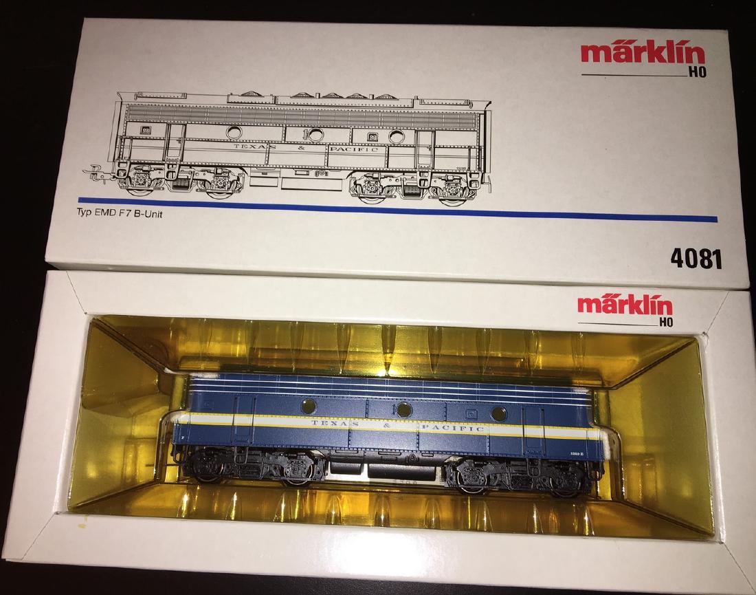 Marklin T&P HO Scale F7 B Unit (1 of 2)