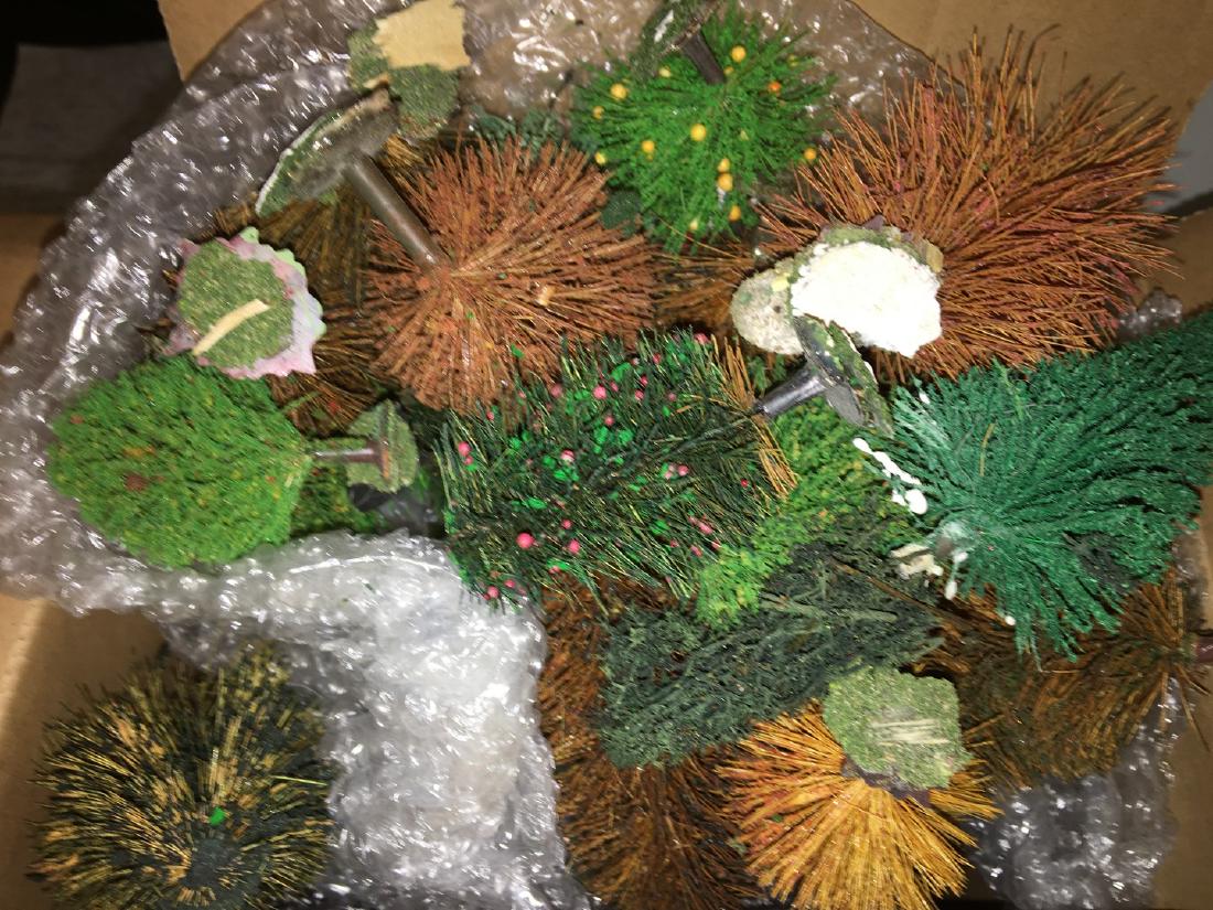 O Scale Fruit and Evergreen Trees (1 of 1)