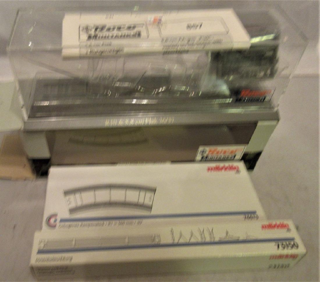 Marklin/Roco HO Scale Accessories. (1 of 2)