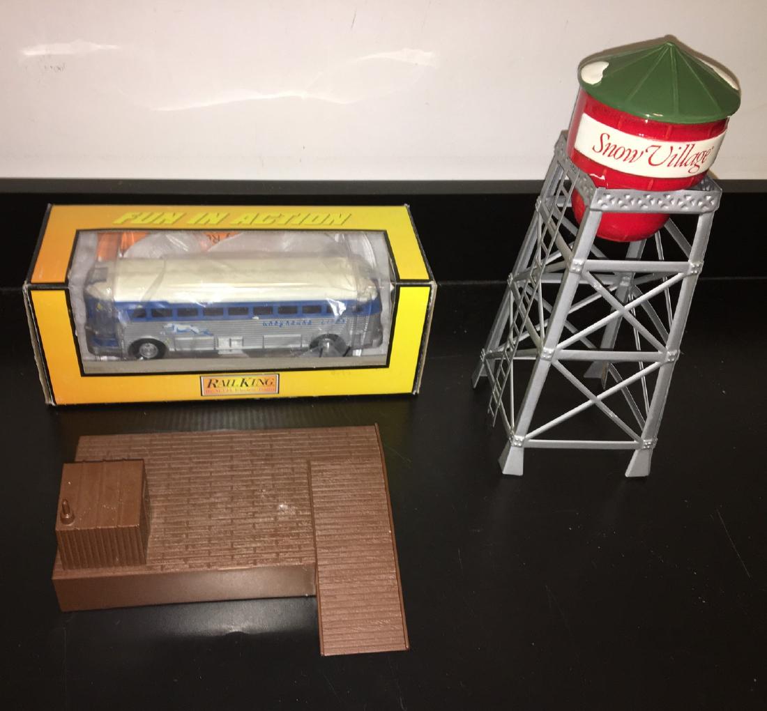 O Gauge Accessory Assortment (1 of 3)