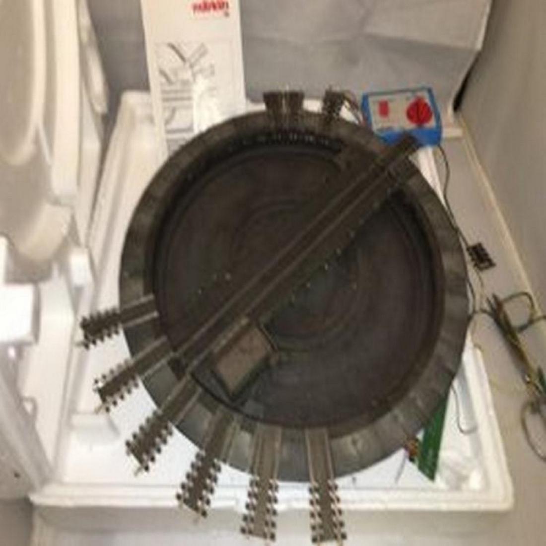 Marklin 7286 HO Scale Digital Turntable (1 of 3)