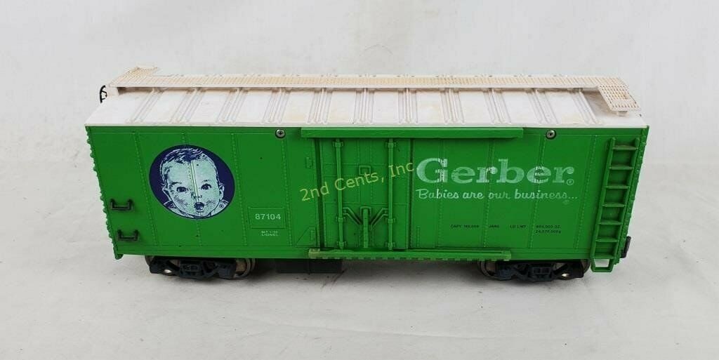 Lionel 87104 Gerber Baby Food G Gauge Reefer Car: Lionel 87104 Gerber Baby Food G gauge reefer car.