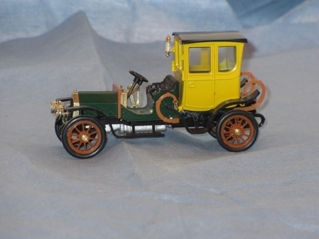 Rio 1/43 Scale Early 1900 Bianchi (1 of 4)