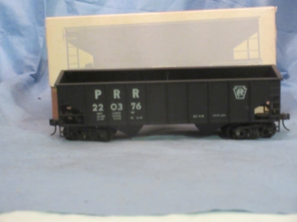 Weaver PRR O Scale Hopper Car (1 of 5)