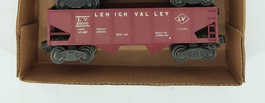 Lionel Lehigh Valley O Gauge Hopper: Lionel Postwar Lehigh Valley O gauge hopper car.