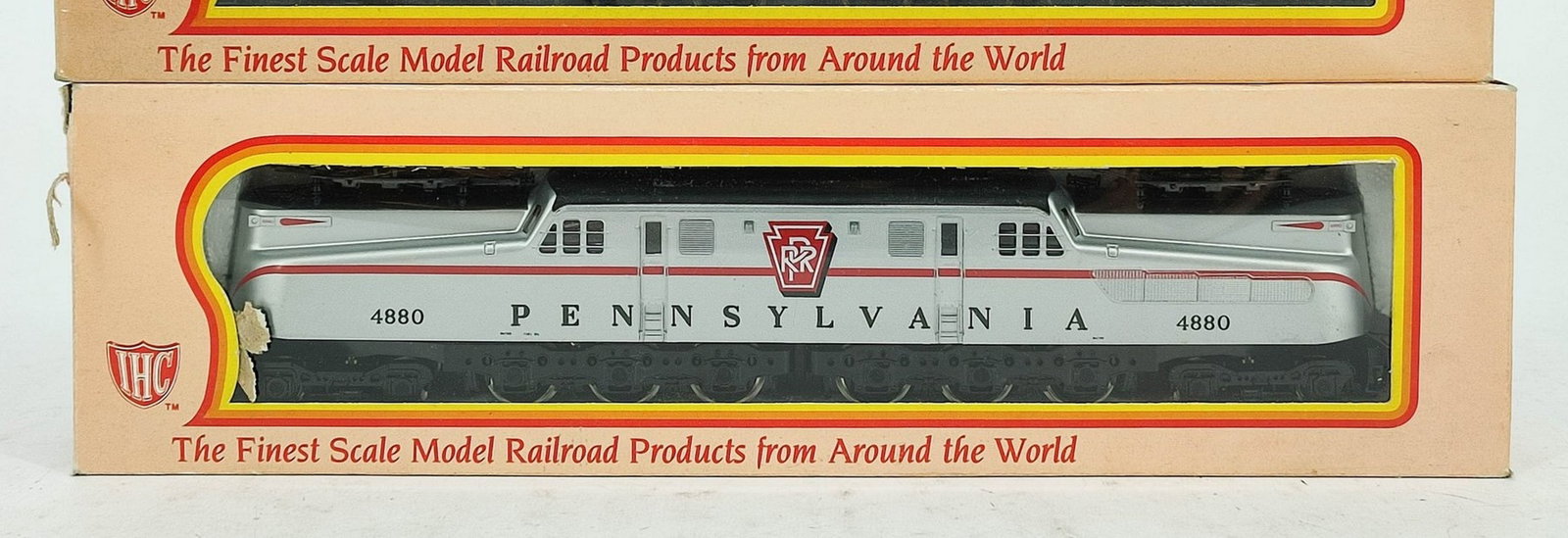 IHC PRR HO Scale GG1: IHC Pennsylvania HO scale powered silver GG1 in the original box.