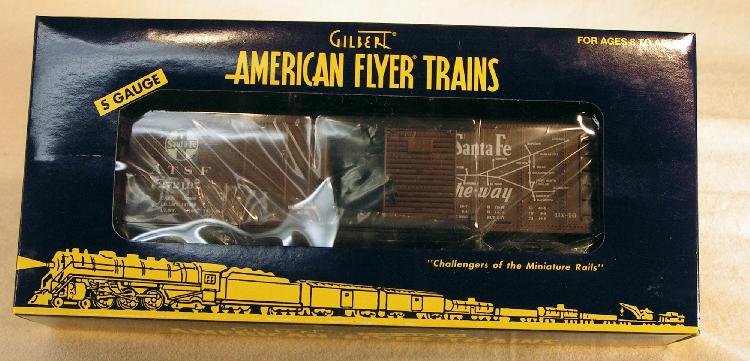 AMERICAN FLYER 48358 SANTA FE S GAUGE BOX CAR OB: American Flyer #48358 Santa Fe All the Way S gauge box car: knuckle couplers, other very nice features, original box, very nice details, very nice color scheme.