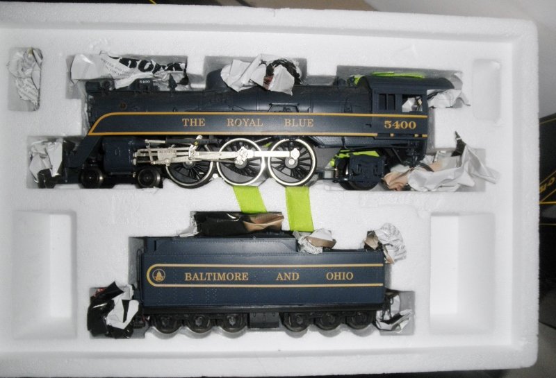 WEAVER BRASS B&O ROYAL BLUE O GAUGE STEAM ENGINE OB: Weaver Baltimore and Ohio "5400" O gauge (3-rail) Royal Blue Pacific 4-6-2 steam engine and tender: metal wheels, knuckle couplers, powered (untested), brass construction, smoke, sound, other very nic