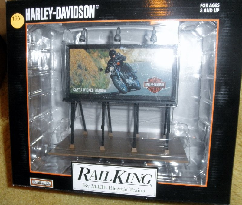 MTH 30-90218 HARLEY DAVIDSON O GAUGE LIGHTED BILLBOARD: MTH #30-90218 Harley Davidson O gauge billboard: lighted (untested), other very nice features, original box, very nice details, very nice color scheme.