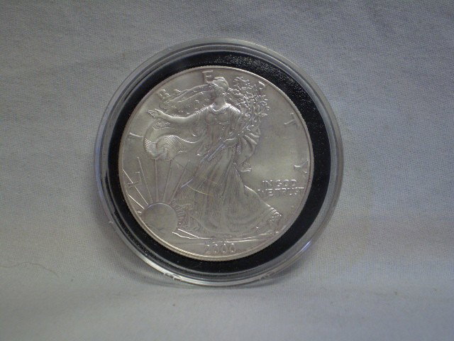 Uncirculated 2000 Millenium Silver Eagle