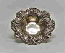 Reed and Barton "Francis I " Repousse Fruit Bowl (1 of 7)