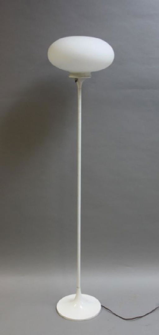 Mcm Laurel Mushroom White Floor Lamp