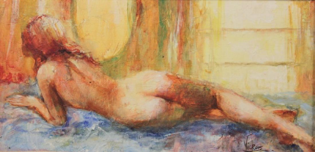 Mary Vickers British1940- Painting Reclining Nude: Mary Vickers (English, born 1940) Oil painting on canvas depicting a nude female. Excellent condition. Art measures 12" x 24". Frame measures 18.5" x 30.5"