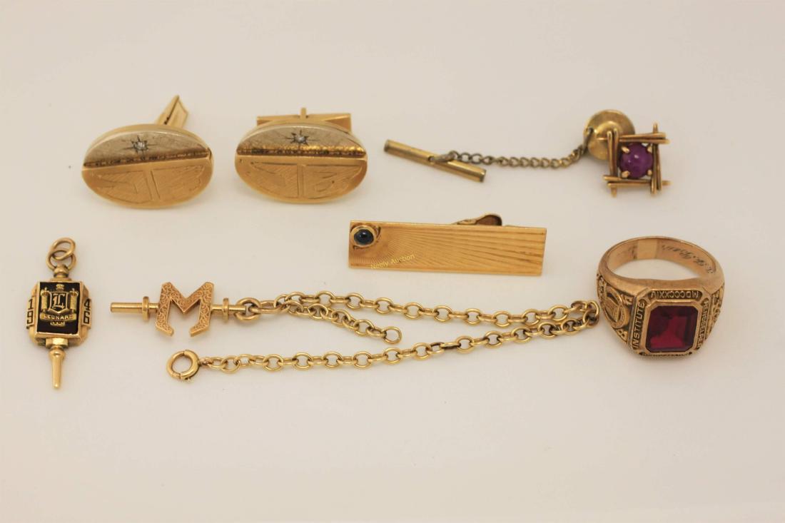 (6)Pc 10k Gold & Gem Stone Gentleman's Accessories: (6) Pieces of 10k & 14k gold and gem stone accented gentleman's accessories include: (2) Watch fob school symbols (one with a 14k gold chain), (1) 1945 class ring (for Rensselaer Polytechnic) with a s