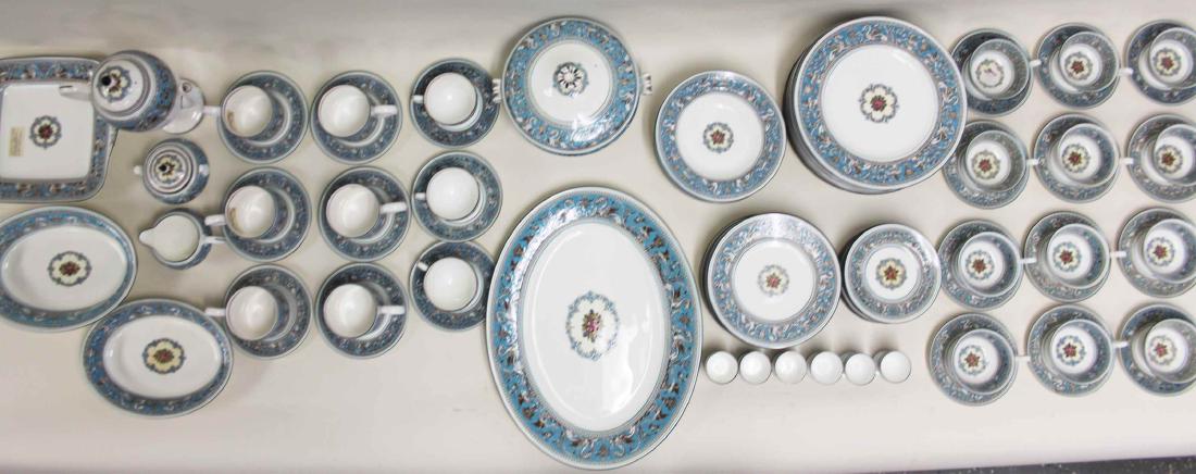 100pc Wedgwood Florentine Turquoise Dinner Service (1 of 10)