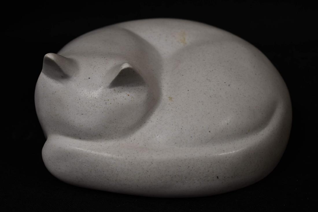 Alva Studios Museum Glazed Pottery Sleeping Cat (1 of 7)