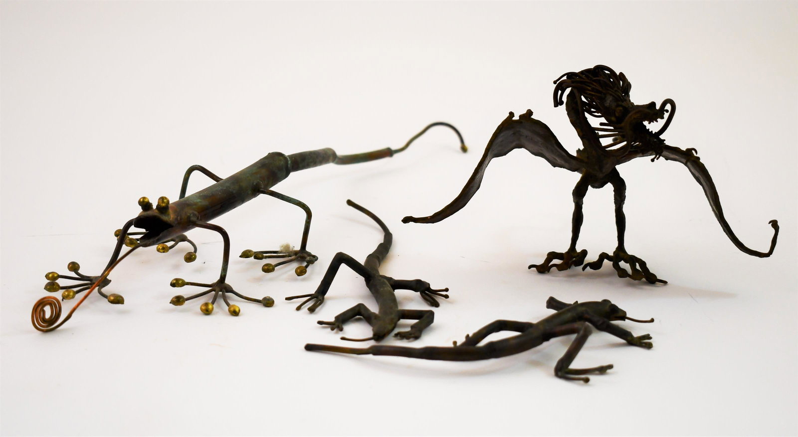 (4)Sculptures (1)Ridgeway Copper Dragon (3)Lizards (1 of 10)