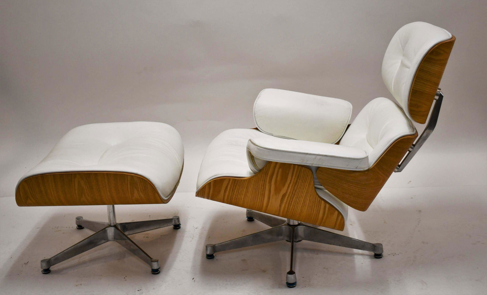 Eames style Lounge Chair and Ottoman (1 of 8)
