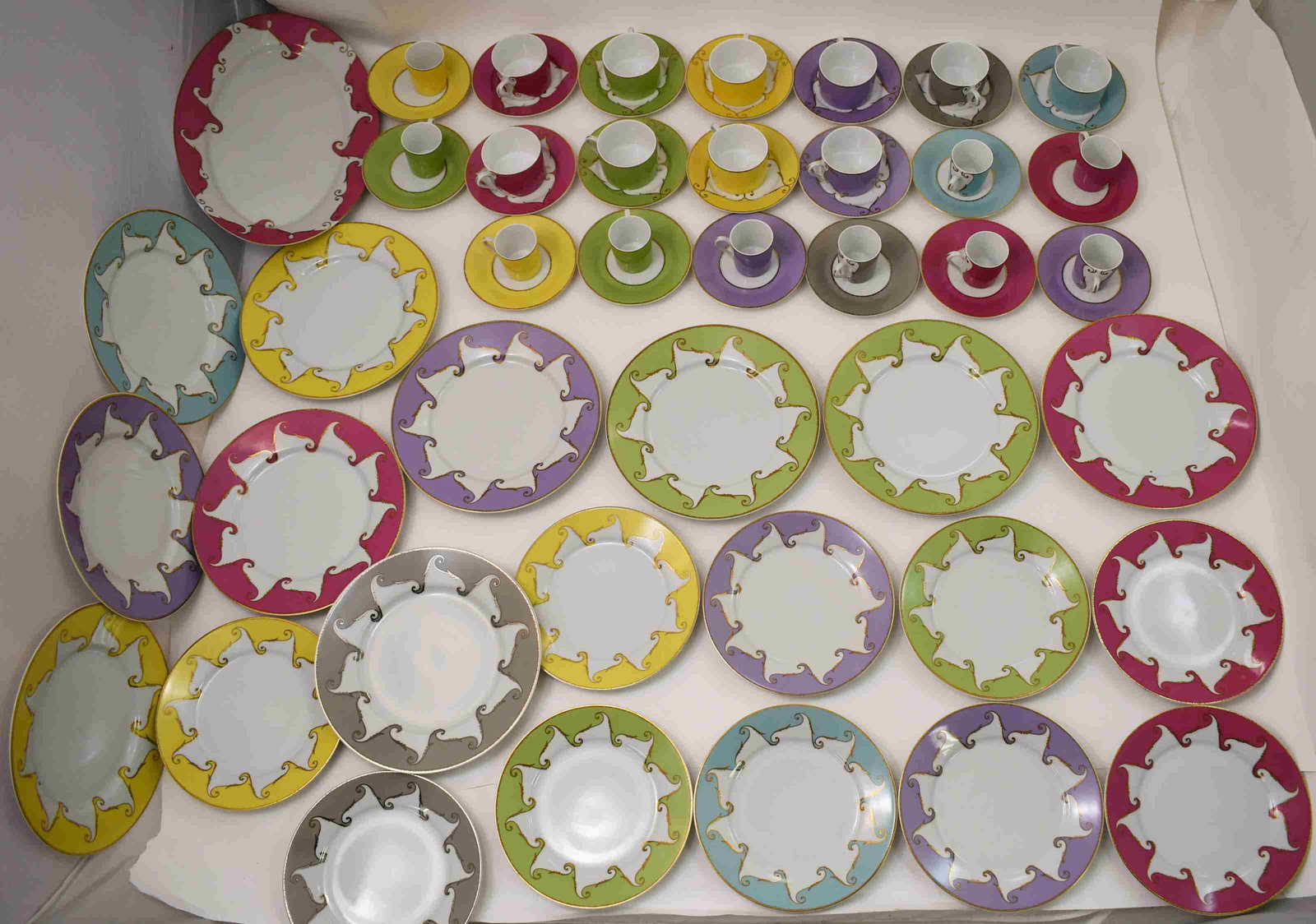 Christian Lacroix Follement (6)pc Service for 10 (1 of 10)