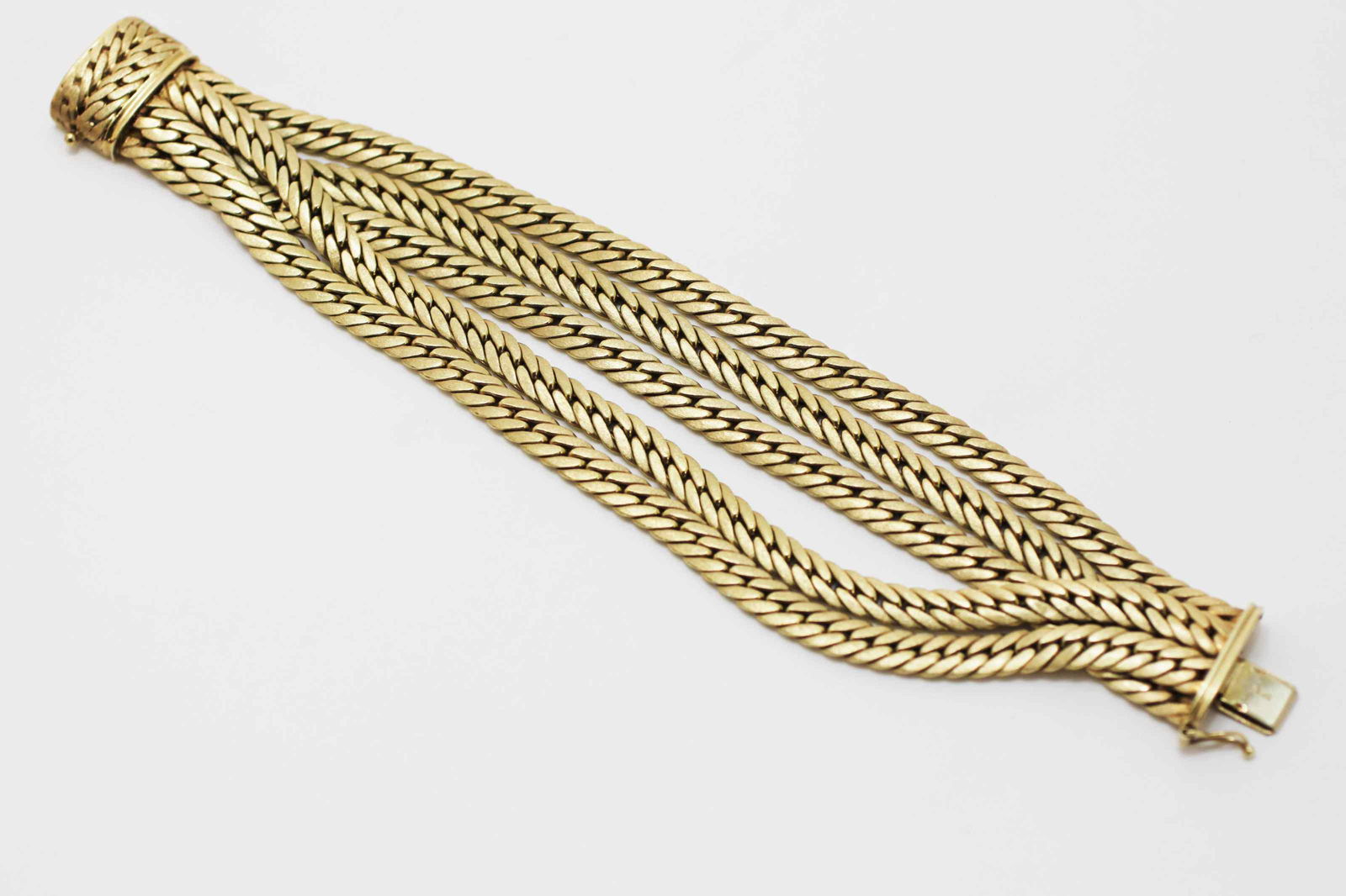 14k 5-Strand Herringbone Bracelet w Belted Clasp (1 of 4)