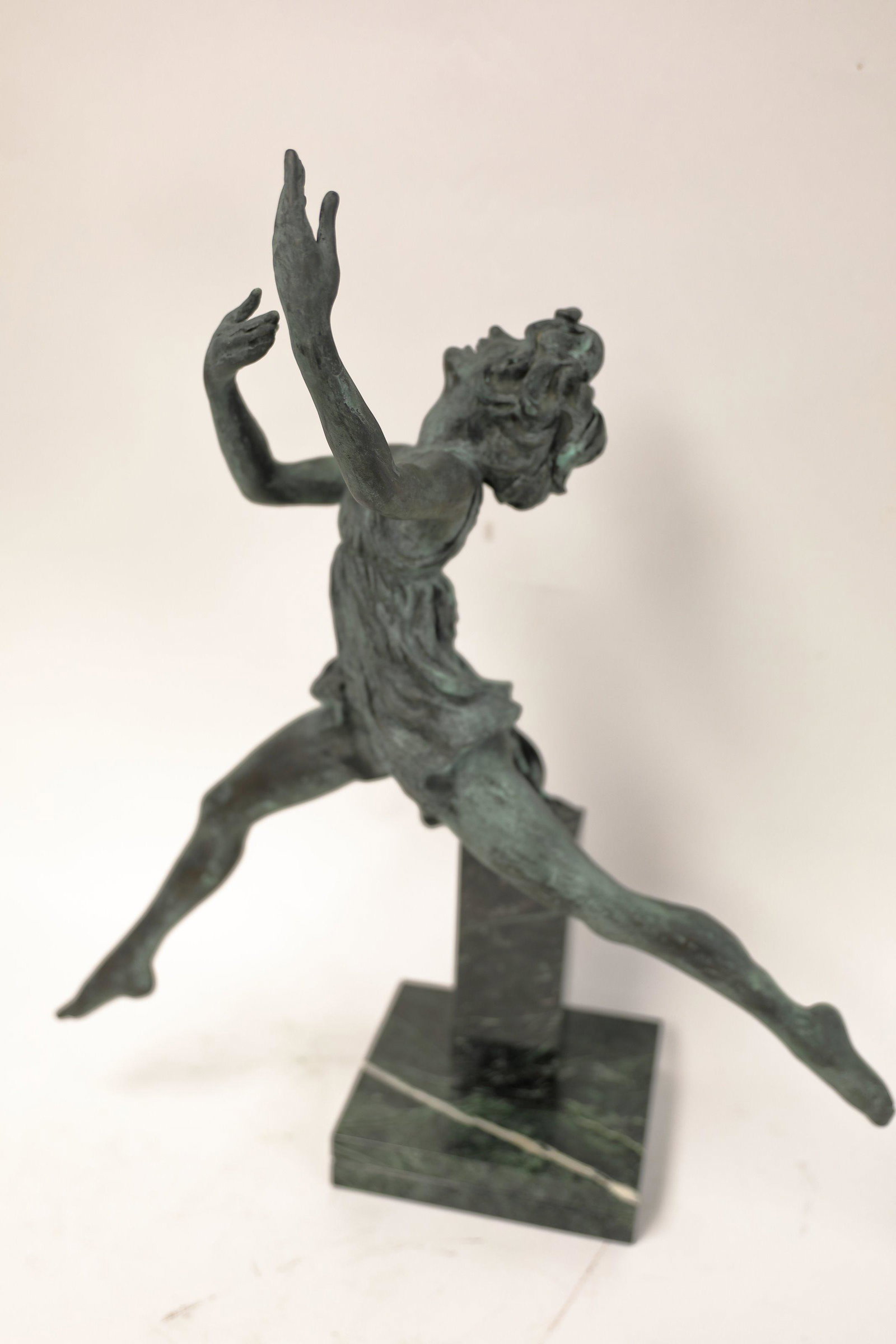 Enzo Plazzotta (1921-1981) Bronze Sculpture Dancer: Enzo Plazzotta (Italian/British, 1921-1981) original bronze sculpture with foundry seal, numbered 7/9 and mounted on a marble plinth. Figure of Isadora Duncan, a revolutionary and an early innovator i