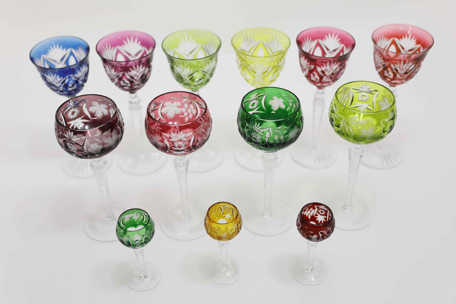(13) Val St Lambert Wine Hocks, Cordials & Goblets: (13) pieces of Val St. Lambert cut to clear crystal stemware. (3) 4.5" cordials, (4) 8" wine hocks. (6) 8.5" goblets. Excellent condition.