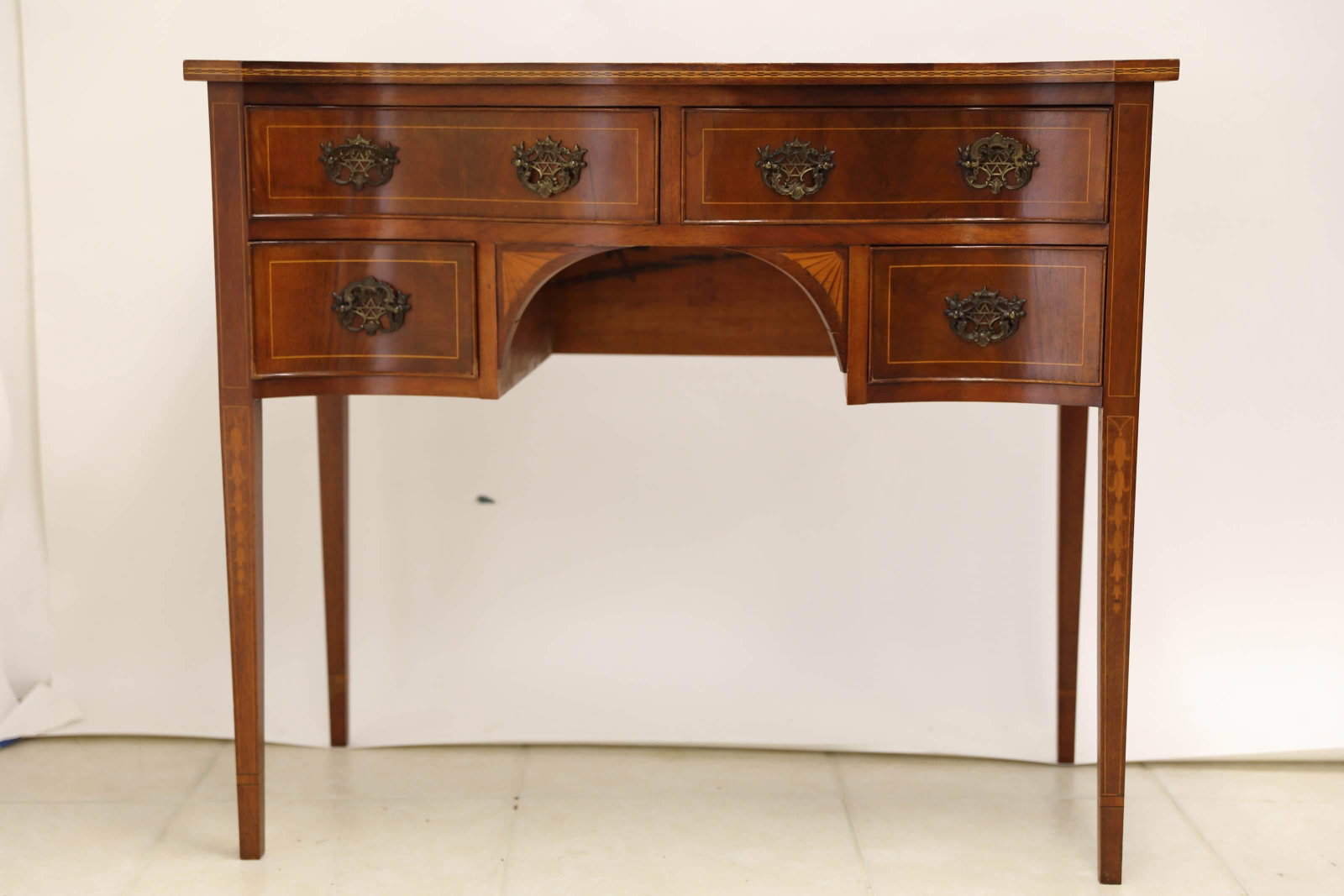 Federal Style Inlaid Bellflower Mahogany Server: Federal style banded inlay and bellflower mahogany server. Excellent condition. Measures 42" x 21" x 36".