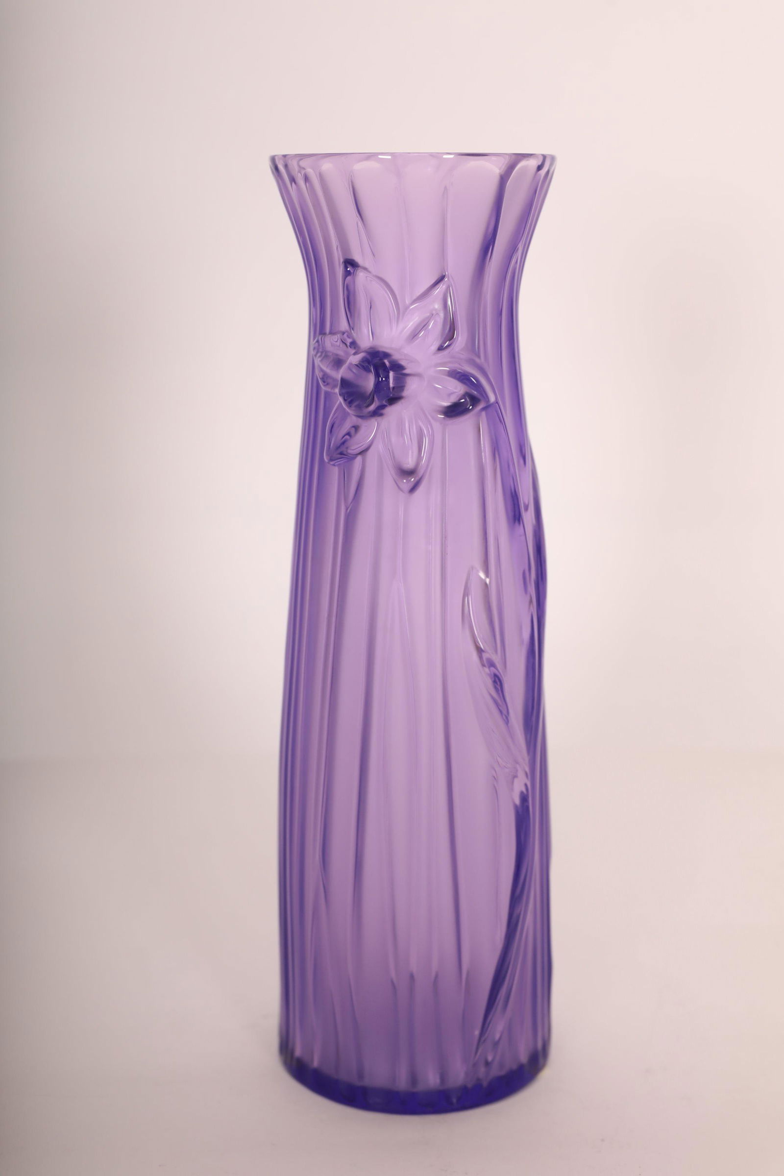 Lalique France Purple Crystal "Jonquille" Vase (1 of 13)