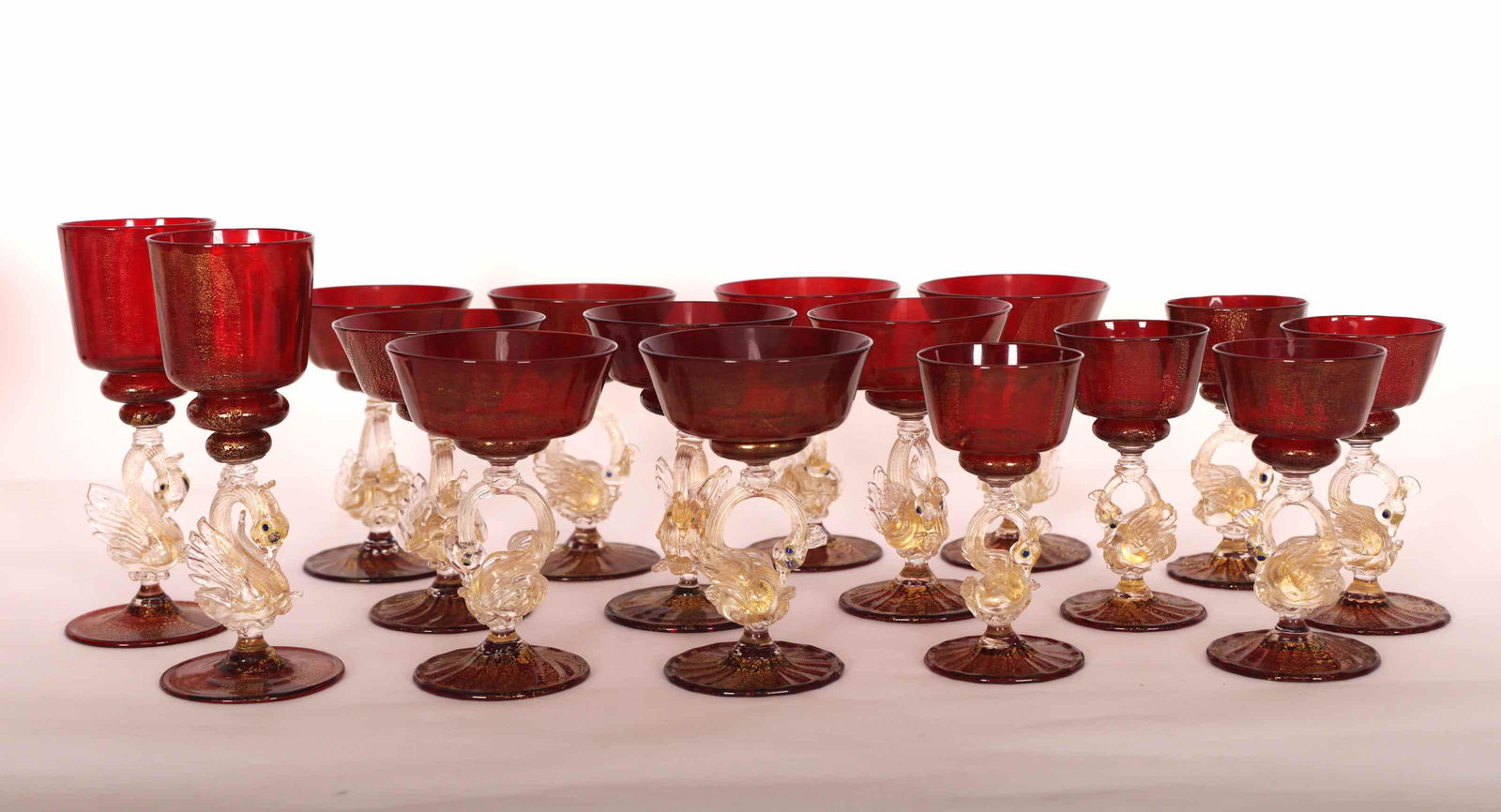 (16) Italian Murano Venetian Red Swan Glasses (1 of 6)