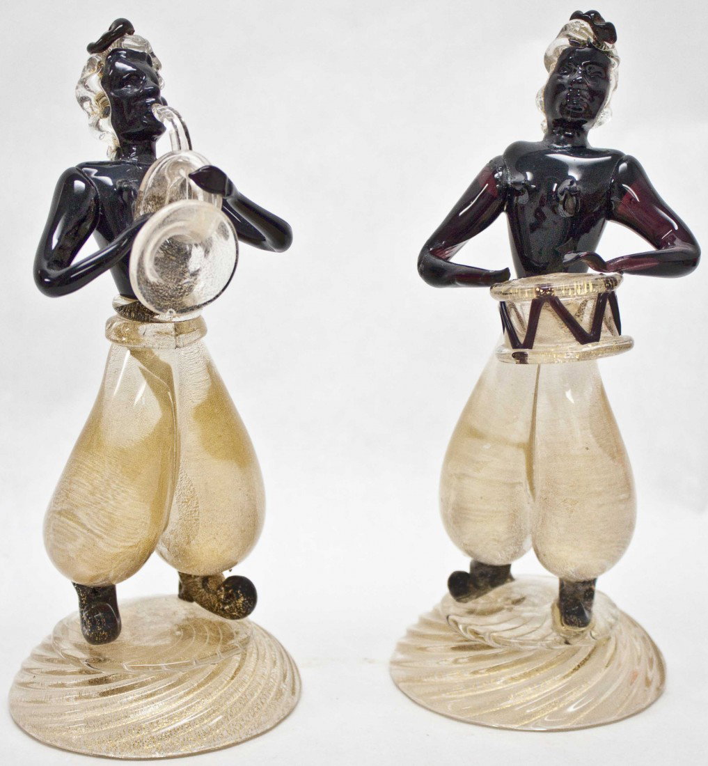 Pair Of Alfredo Barbini Murano Musicians: Alfredo Barbini Murano Musician With Horn and drummer, finely Formed. Excellent Condition, drummer has repair to right arm and chip to left hand. 9" X 4" X 2"