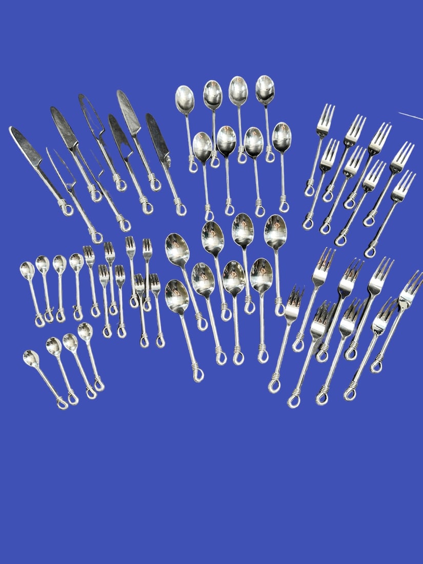 56pc Gourmet Settings Ss Flatware "twist" Auction