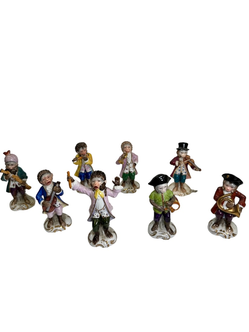 8 Piece antique Sitzendorf porcelain monkey band with conductor. All stamped on bottom except one.: 8 Piece antique Sitzendorf porcelain monkey band with conductor. All stamped on bottom except one. Excellent condition, minor chip on hat of French Horn player (see pic). Measure 4".