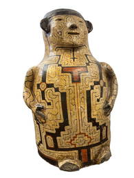 Very large Shapibo Peruvian clay earthenware effigy figural Olla. Excellent condition. Measures 16"