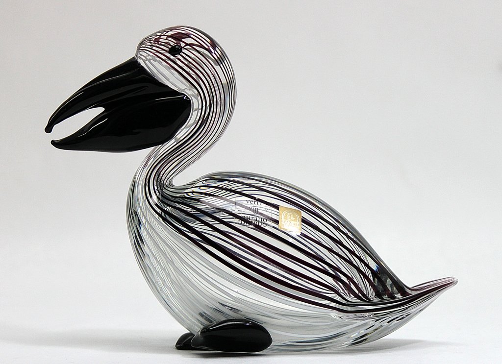 Zanetti Murano Art Glass Pelican: Large Murano art glass pelican by Zanetti. Made of clear glass with maroon and white cane detail and black beak and feet. Signed "Zanetti L" on the bottom and still has Vetri Murano and Zanetti Murano