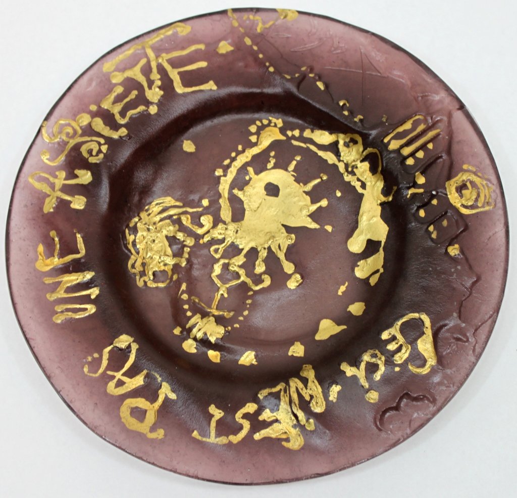 Salvador Dali for Daum Red Patte De Verre" Plate": Salvador Dali for Daum (France) Patte De Verre" limited edition art glass plate. Red with fired gold highlights." Measurements: 10.25dia" Artist: Daum, Salvador Dali Style: 20thC