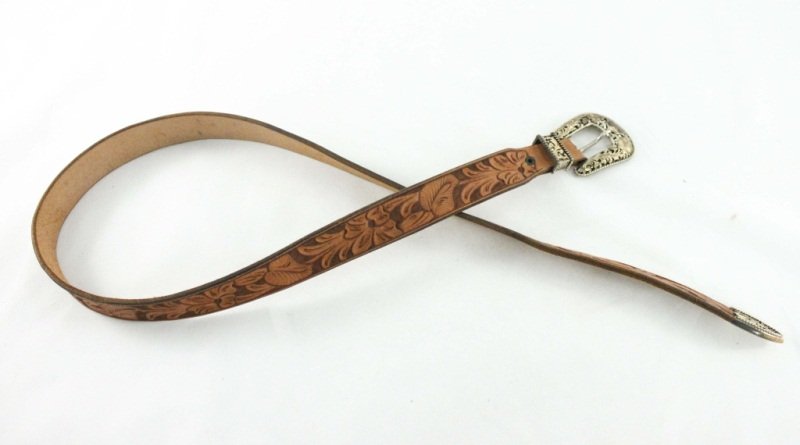 Porters Leather Belt w/ Sterling SIlver Buckle: Porters Pheonix Arizona leather belt with sterling silver belt buckle marked sterling. Buckle measures 3" x 2.25" Measurements: 45" Artist: Porters Pheonix Arizona Style: 20th Century