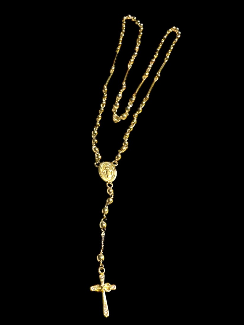 18kt Tri Gold Rosary 10 grams: 18 karat tri gold (yellow, rose, white) rosary, cross with small diamonds, cross measures 1", spring ring clasp. 24" necklace with 3" drop. Total weight 10 Grams. Marked 750 on spring ring clasp. Esta