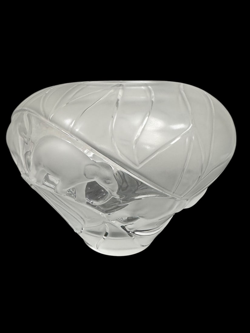 Lalique France Crystal "Borneo" Elephant Vase (1 of 11)