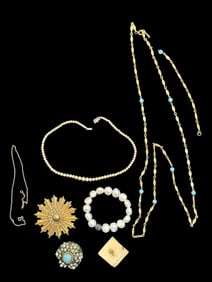 8pc Jewelry Lot Pearls 12K Chain