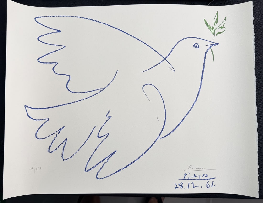 Pablo Picasso "La Colombe Bleue" Color Litho COA: Pablo Picasso original color lithograph. Titled "La Colombe bleue" ("Blue Dove"). Certificate of Authenticity. Numbered 40/200 in pencil lower left. Signed in pencil lower right. Signed and dated in