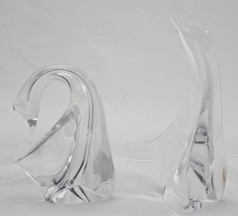 2 Daum France Abstract Crystal Figures of Swans: Two Daum France abstract glass crystal figures of birds Bird one 5" x 3" x 7" Bird two 5" 3.25" x 9" Measurements: See description Period: 1960's Artist: Daum