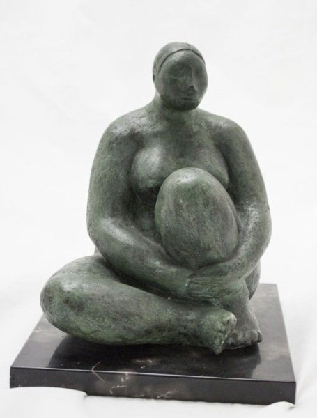 Jorge Luis Cuevas Modern Bronze Nude Sculpture: Jorge Luis Cuevas (Mexico, b. 1934) "Mujer con pierna reclinada" bronze sculpture of a nude woman. Signed dated and numbered Cuevas, '77, X/IIIX Measurements: 9" x 8" x 9.5" Period: 20th Century Artis