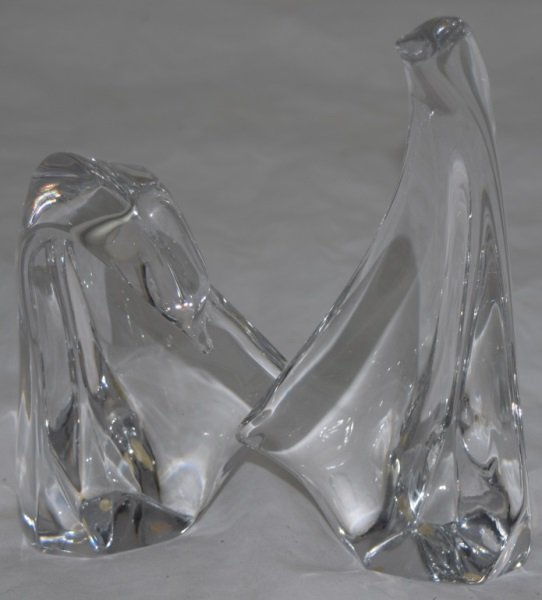2 Daum France Crystal Abstract Bird Sculptures: 2 Daum France art glass crystal abstract bird sculptures. Signed at base Daum, France. Measure 5" x 3" x 6" and 5" x 3" x 8.5" 1970's