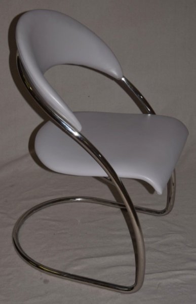Brueton Industries, INC Tubular Chrome Chair: Brueton Industries, INC tubular chrome polished steel chair with leatherette off white/gray upholstery. 22" x 22" x 35" Mid-Century Modern