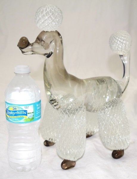 Murano Art Glass Poodle signed Licio Zanetti: Vintage Murano art glass poodle sculpture by Licio Zanetti. Signed left rear foot. 10" x 6" x 12" 1980's Licio Zanetti