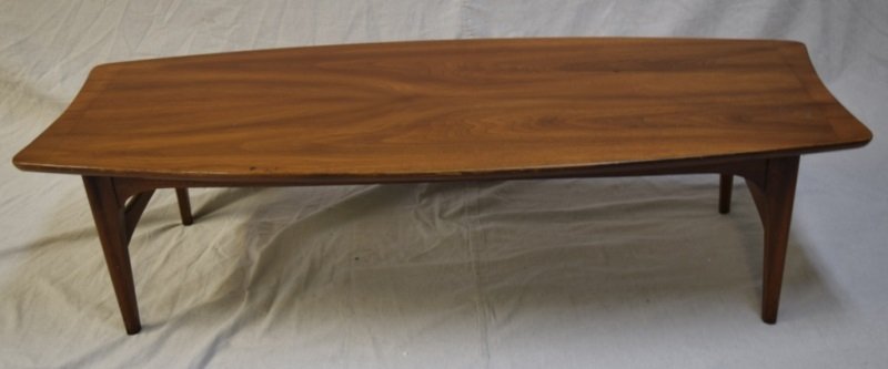 Danish Styled Mid Century Modern Teak Coffee Table: Modern mid century teak coffee table. 56" x 21" x 15" 1950s