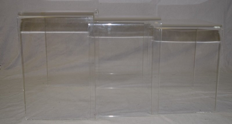 1970's Set of 3 Stacking Lucite Nesting Tables: 1970's Set of 3 Stacking Lucite Nesting Tables 18" x 12" x 18" 1970's