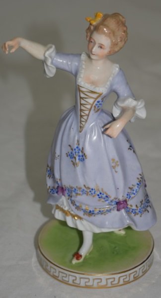 19C Carl Thieme Dresden Porcelain Woman Dancing: Carl Thieme Dresden porcelain figure of a woman appears to be dancing sans partner 4" x 3.5" x 8" 19th century Carl Thieme