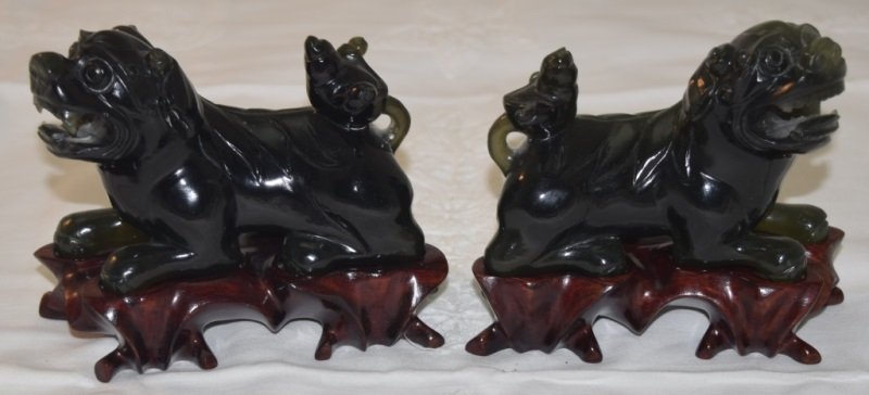 2 Large Carved Jade Foo Dogs with Stands: 2 Large carved Jade Foo Dogs with Stands 4.5" x 3.5" x 2.5"
