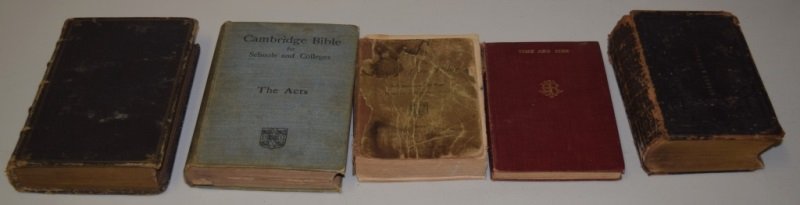Collection Of Antique Bibles / Religious Literatur: Time and Tide by Weare and Tyne twenty-five letters a working man of sunderland on the laws of work. By John Ruskin, LLD. 1906 - London Helps to the Study of the Bible 1908. The Holy Bible containing